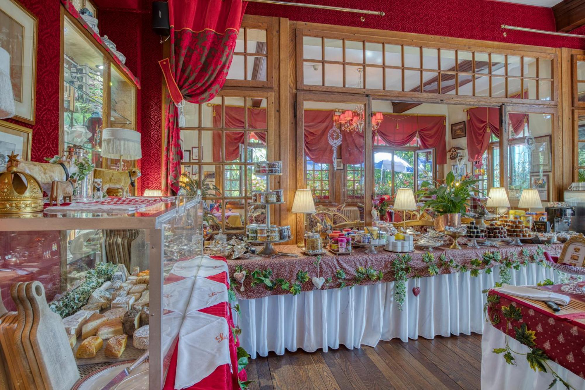 Les Cygnes Hotel Évian-les-Bains Екстериор снимка