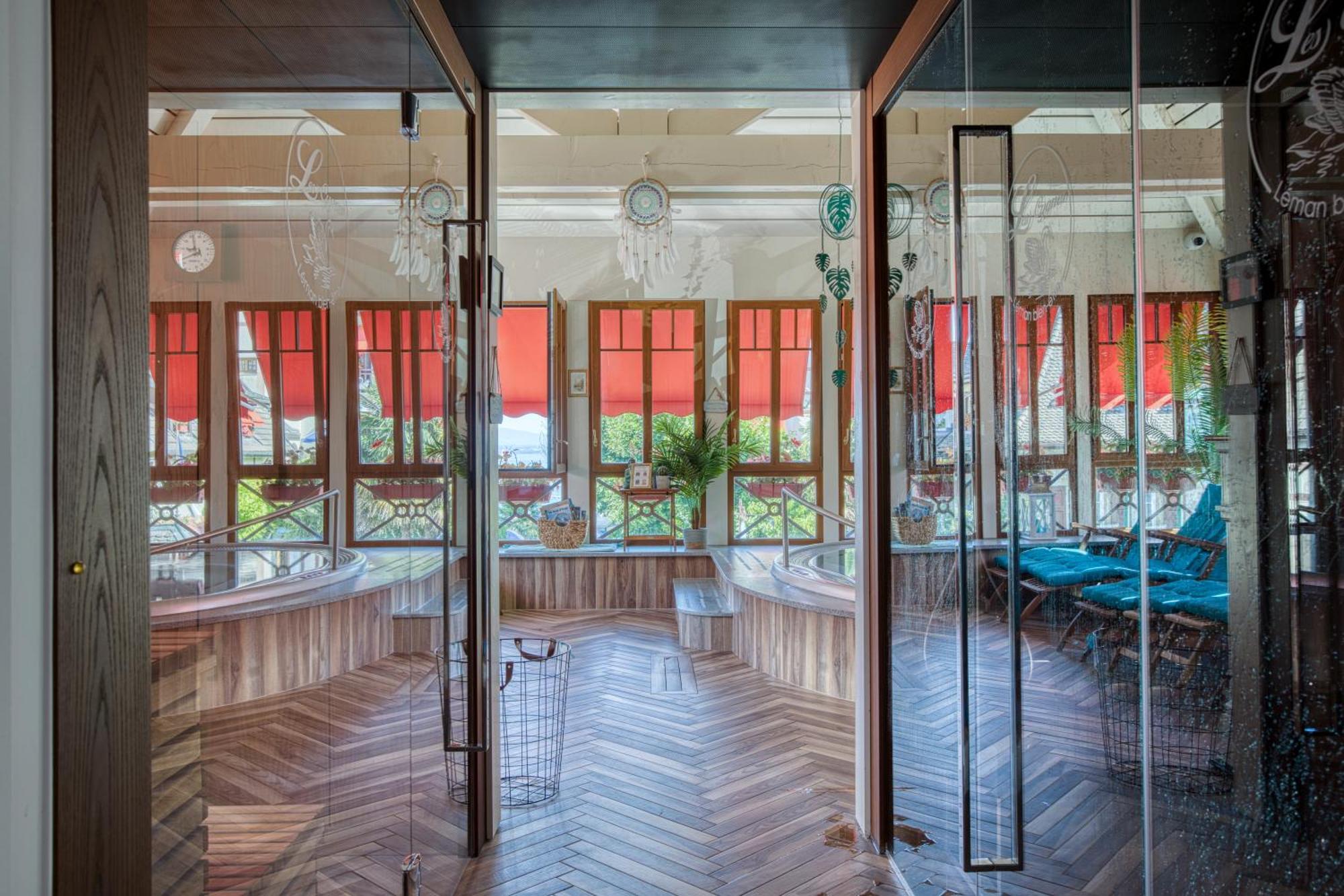 Les Cygnes Hotel Évian-les-Bains Екстериор снимка