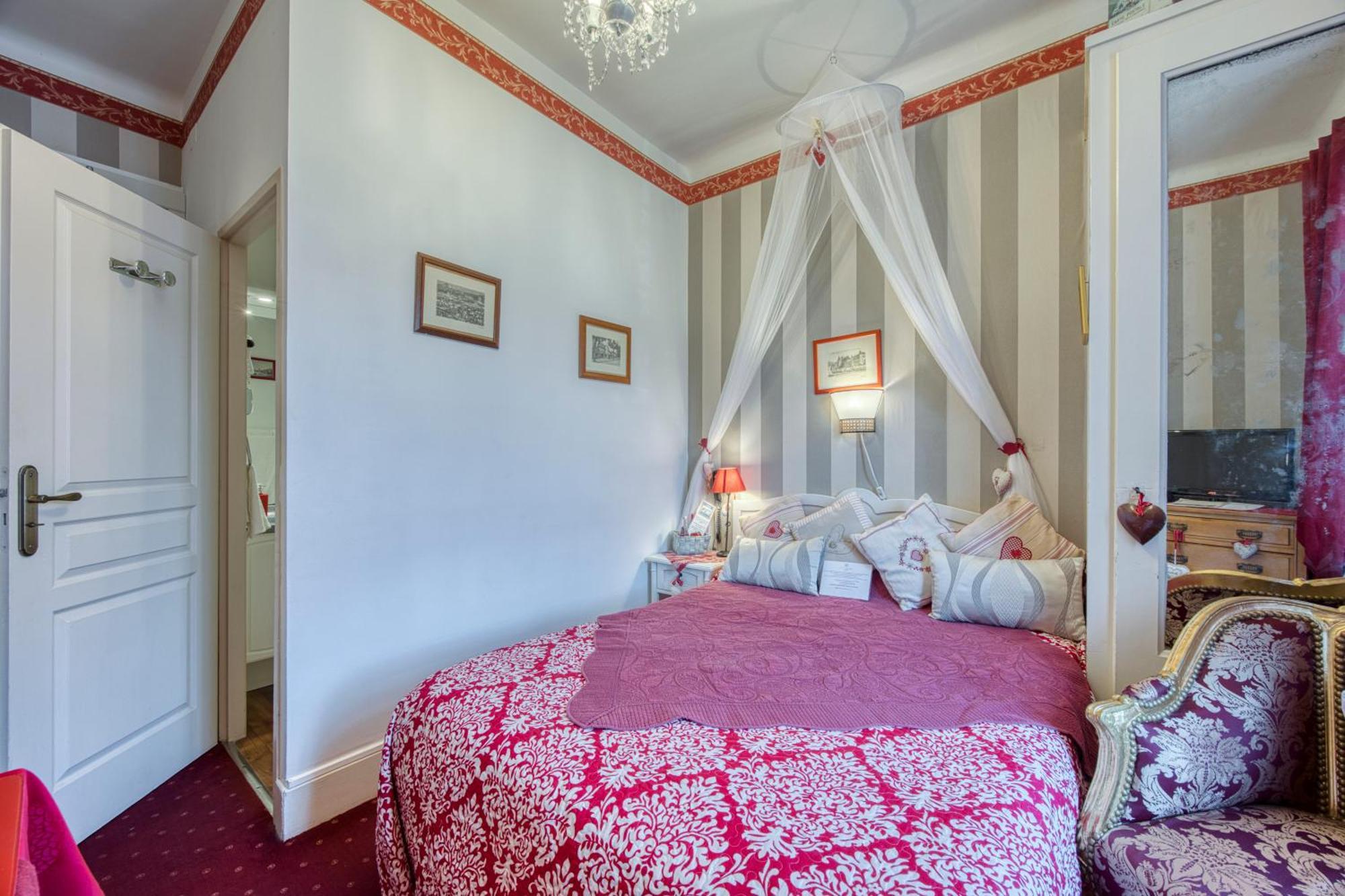 Les Cygnes Hotel Évian-les-Bains Екстериор снимка