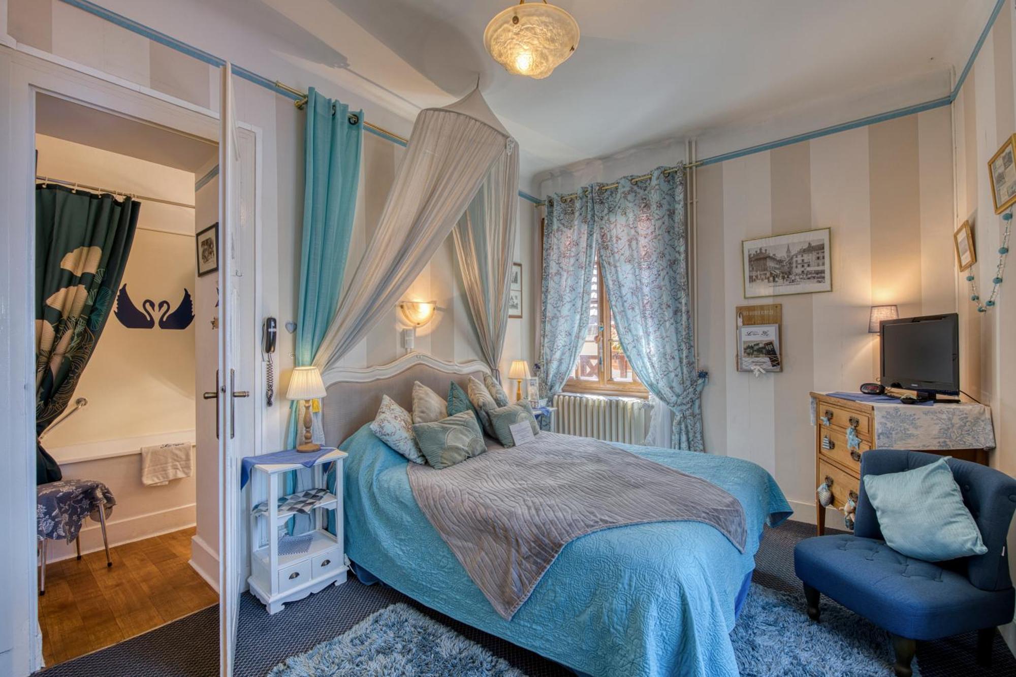 Les Cygnes Hotel Évian-les-Bains Екстериор снимка